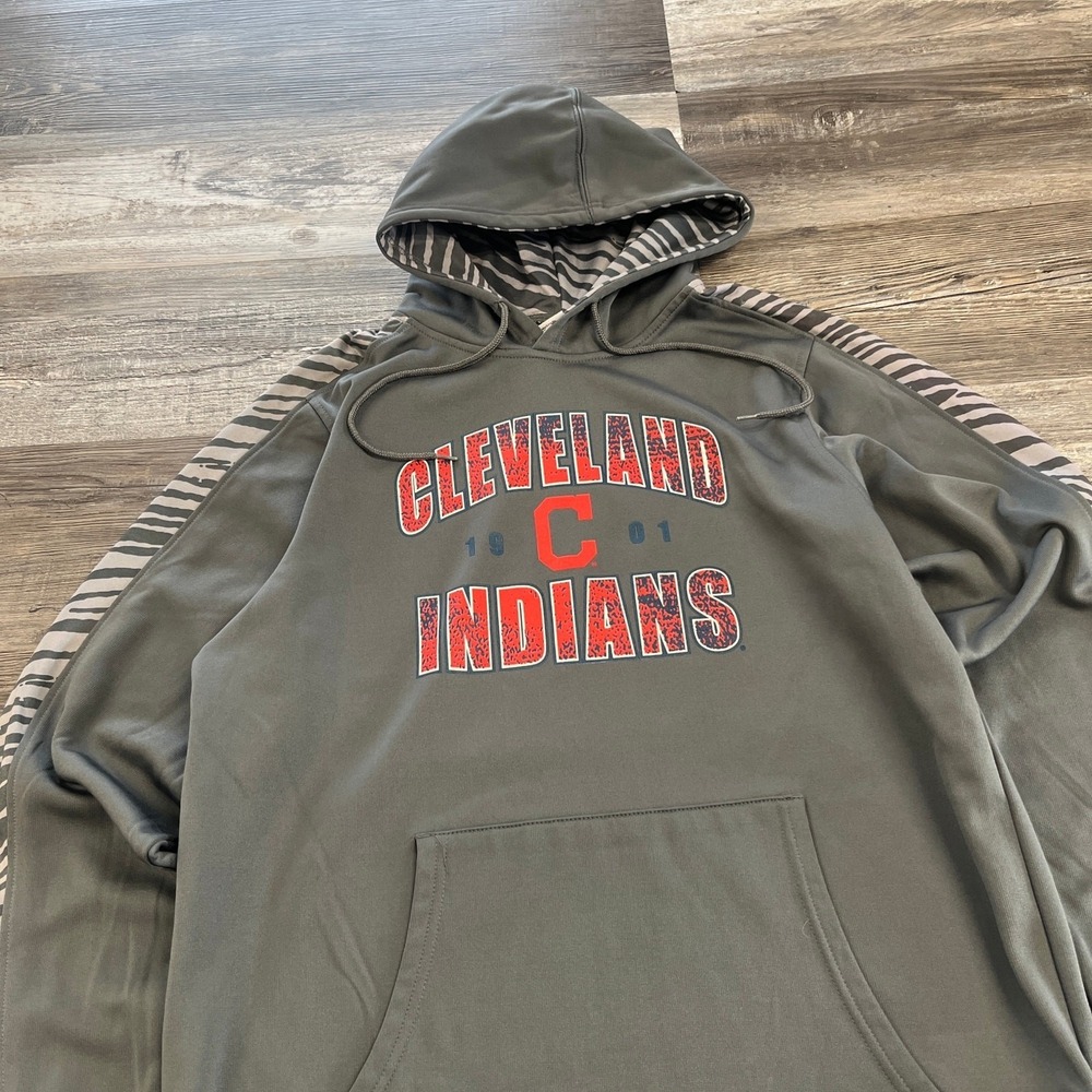Majestec MLB Cleveland Indians Baseball Gray Mens‎ L Zubaz Sweatshirt Hoodie